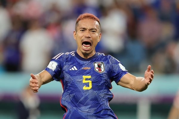 飞乐乐 39岁长友佑都: 感觉恢复到巅峰状态的7成 要开始竞争日本队首发了